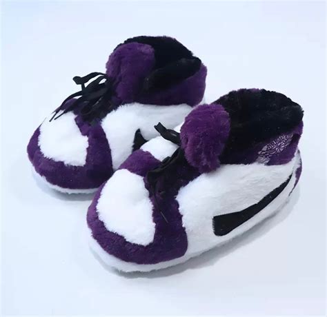 nike air jordan fluffy slippers